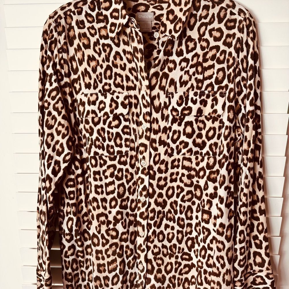 Chico’s long sleeve Button Up Shirt - Picture 3 of 8